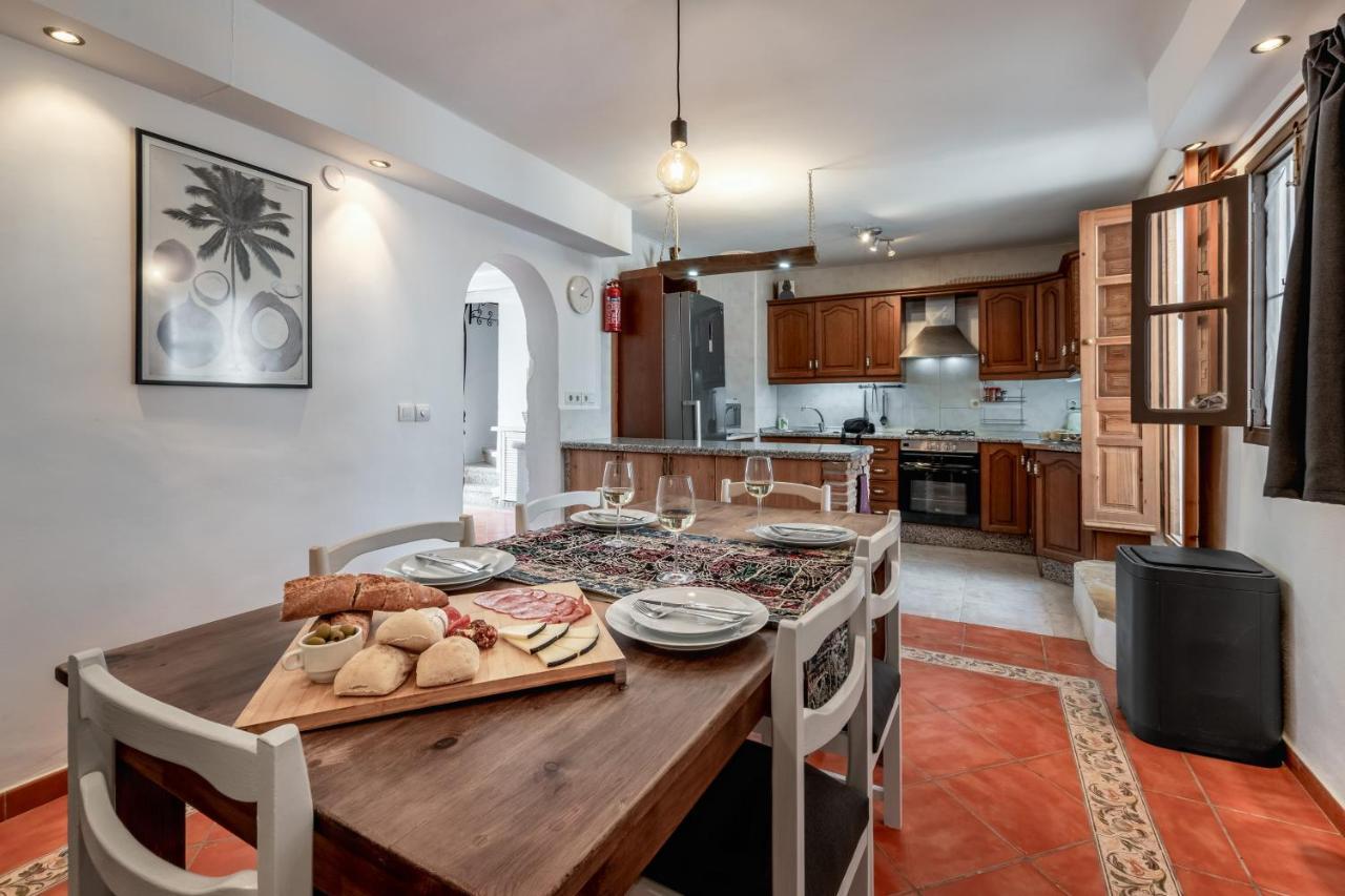 Town House With Roof Terrace And Plunge Pool Villa Alcaucin Bagian luar foto
