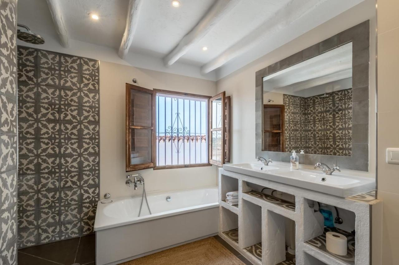 Town House With Roof Terrace And Plunge Pool Villa Alcaucin Bagian luar foto